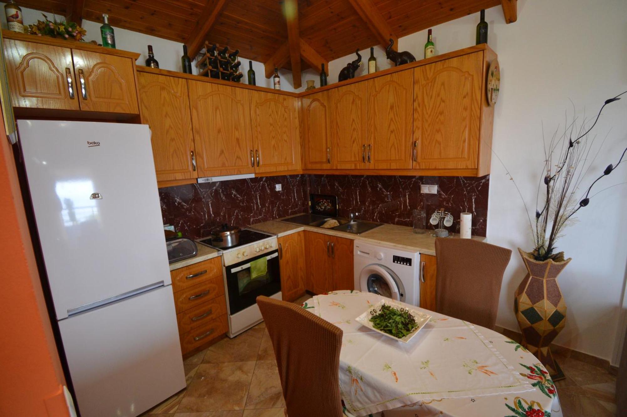 Selami Sea View Apartments Lukovë Eksteriør bilde