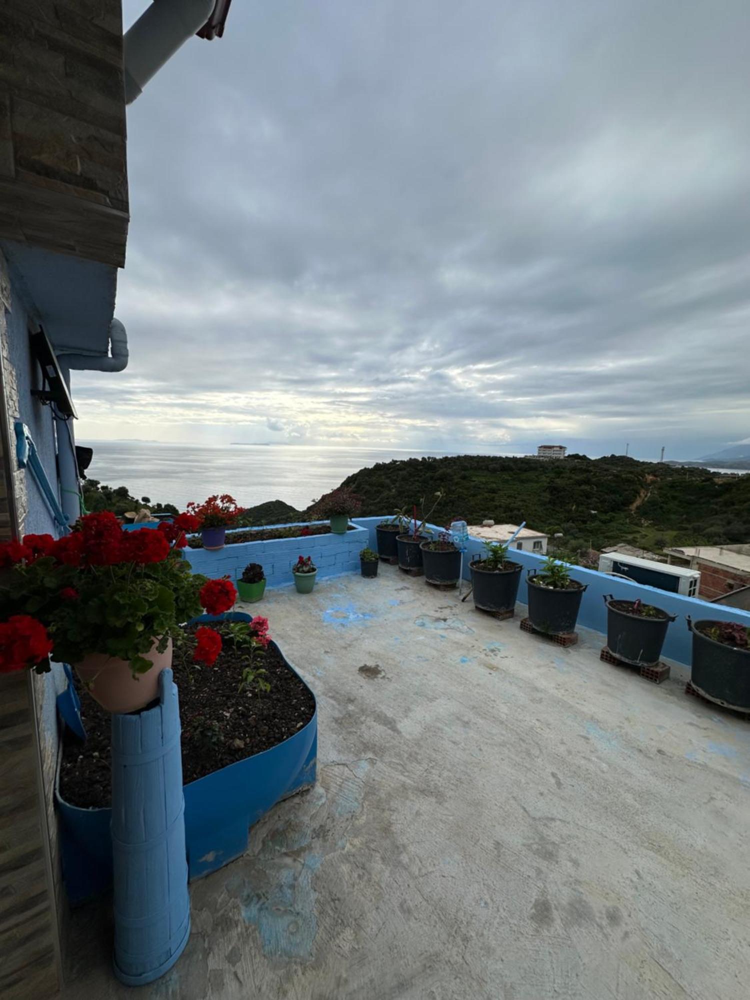 Selami Sea View Apartments Lukovë Eksteriør bilde